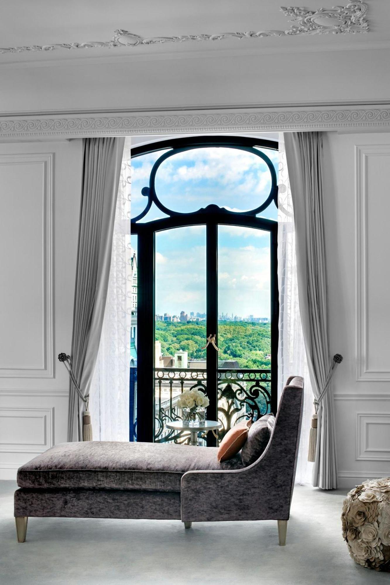 The St. Regis New York Hotel Exterior photo